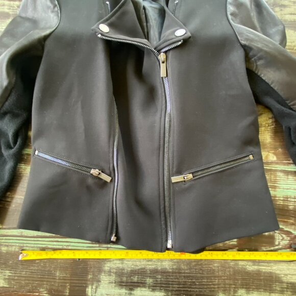 Vintage BCBG Black Leather Women's Moto Jacket Sz L - Picture 12 of 15